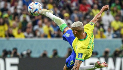 开云体育APP下载-墨西哥轻取丹麦，内马尔惊艳四座