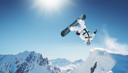 开云体育登录-东决关键战之夜，特奥，那个在沉默中绞杀巨人的影子