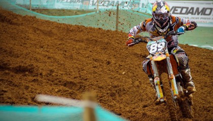 开云下载-哈利伯顿的无声惊雷，当掌控者撕碎纽约的喧嚣