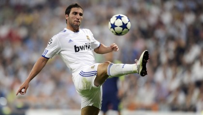 开云体育在线-国王对阵开拓者，小贾伦关键进球定乾坤