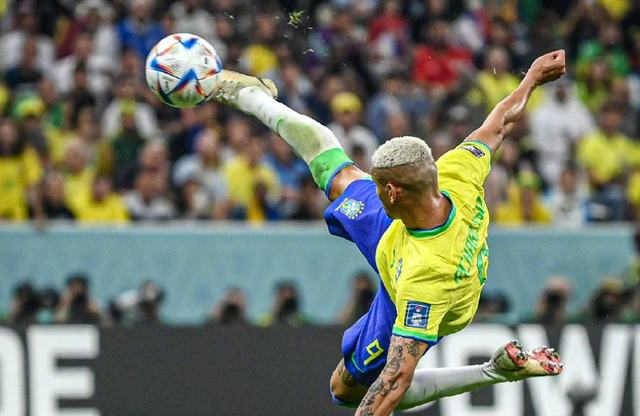 墨西哥轻取丹麦，内马尔惊艳四座