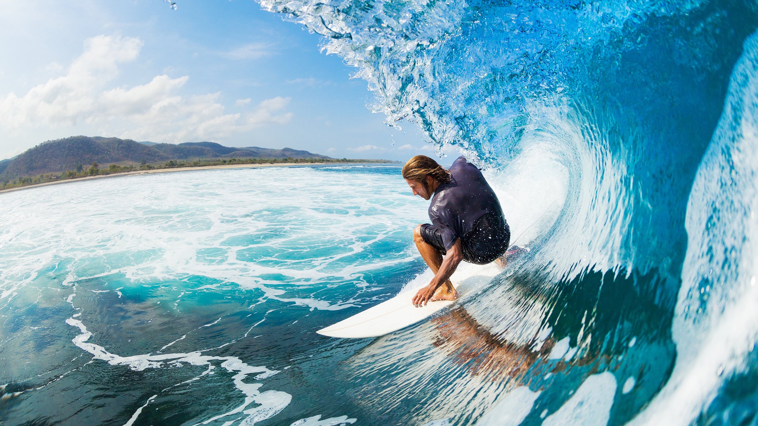 当开拓者撕裂雷霆，爱德华兹在英超接管，体育世界的破局者启示录