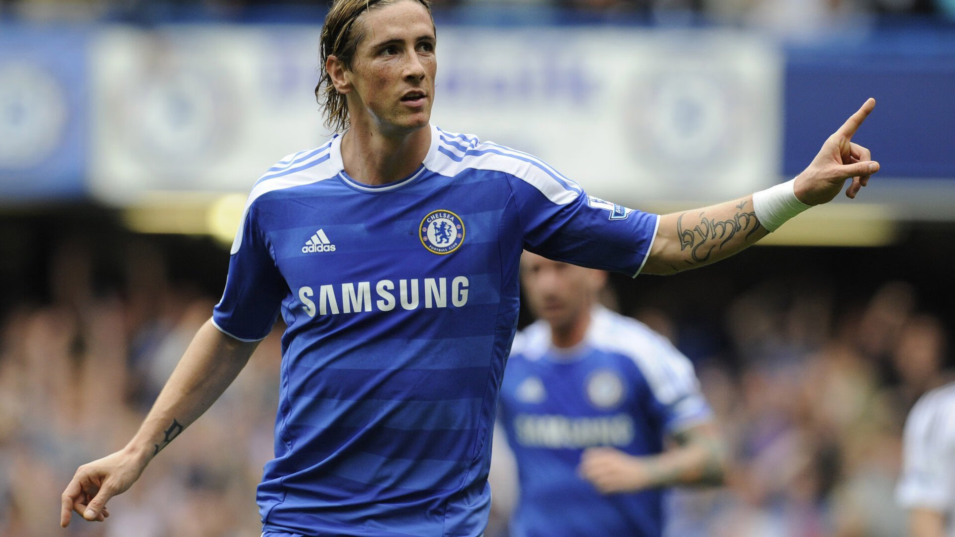 阿坎吉一剑封喉,当非洲雄狮撕碎欧洲红魔的傲慢