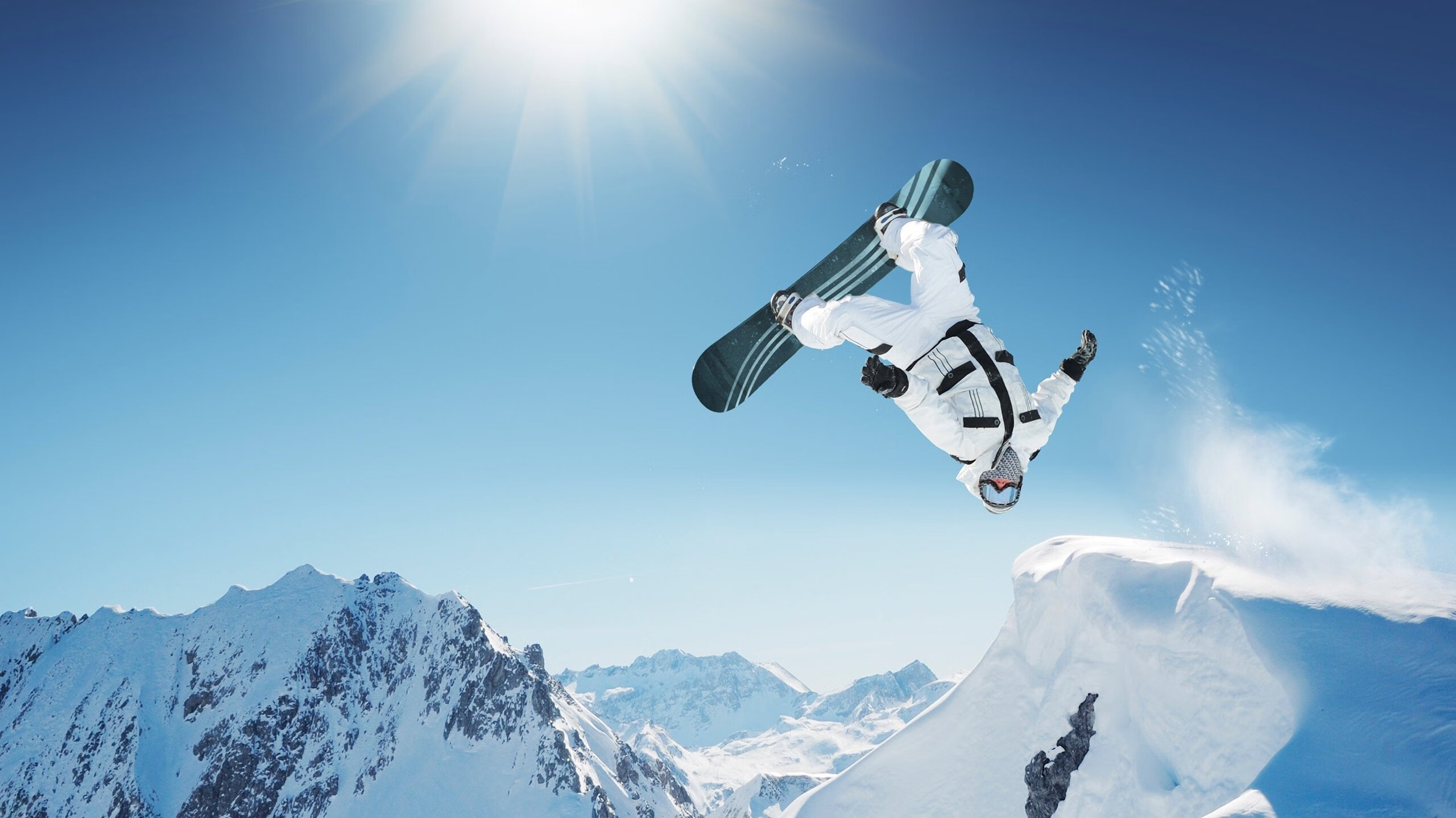 东决关键战之夜,特奥,那个在沉默中绞杀巨人的影子