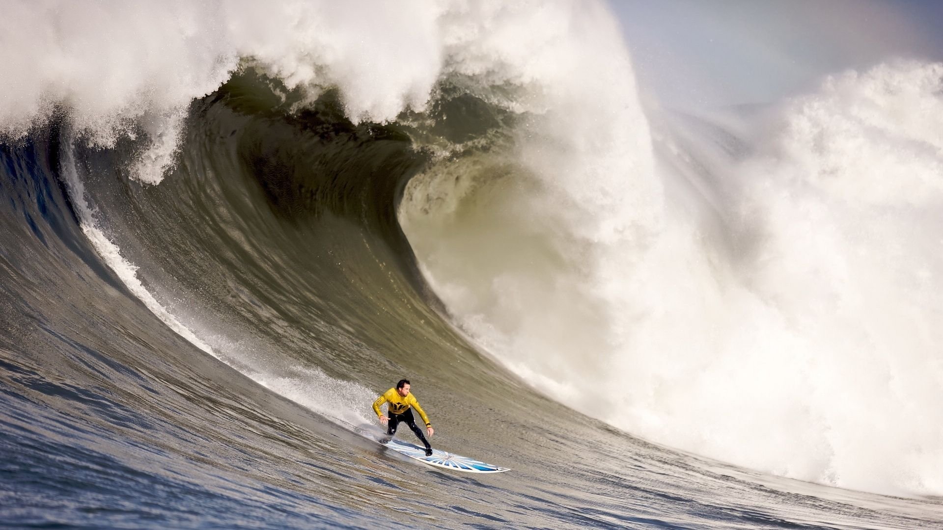 卢卡库一锤定音,G组双伊对决见证比利时天王终结越南黑马神话